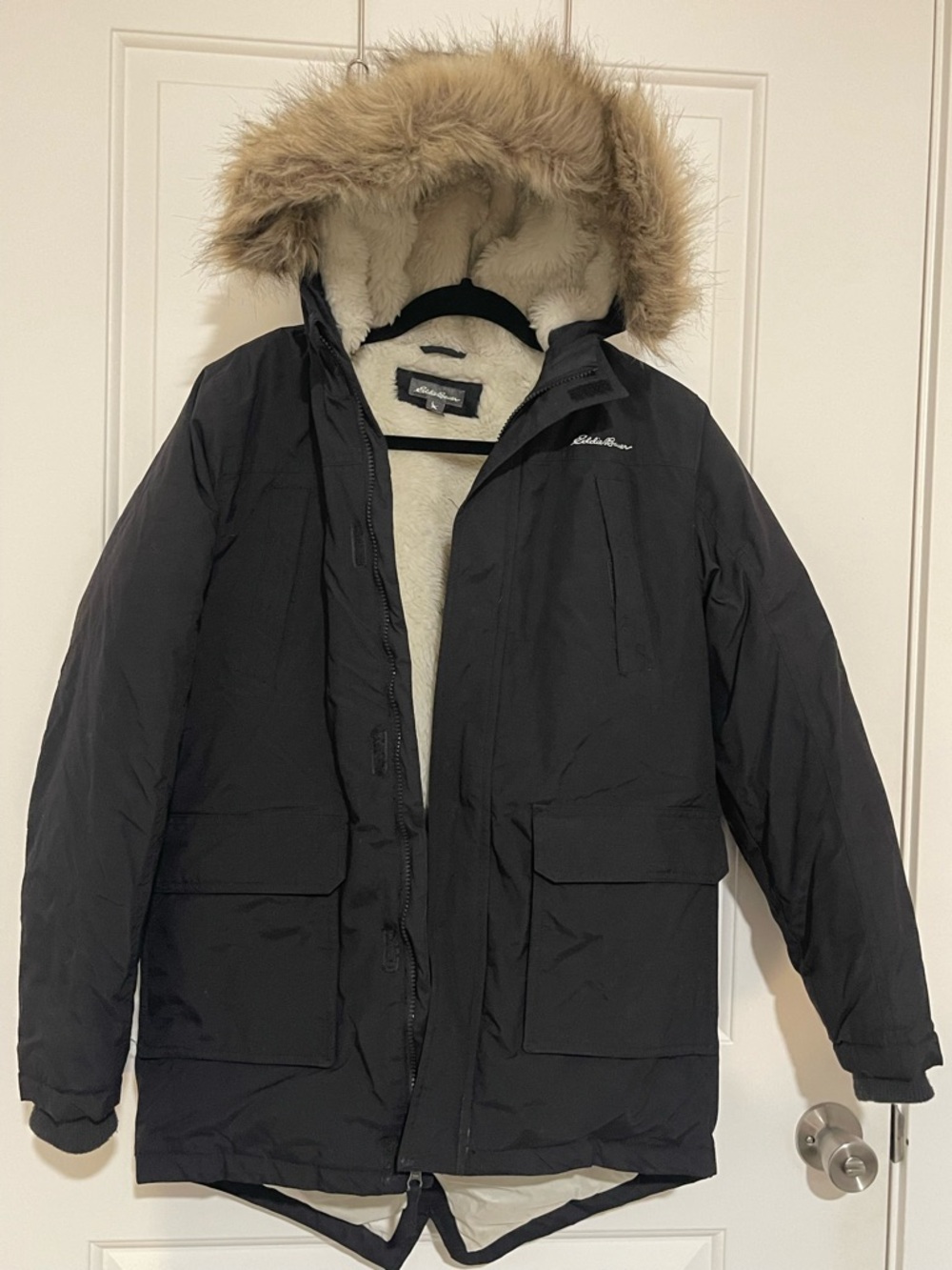 Eddie Bauer kids L 14/16 Black  Puffer Jacket & Fur Hood winter parka Pre Owned